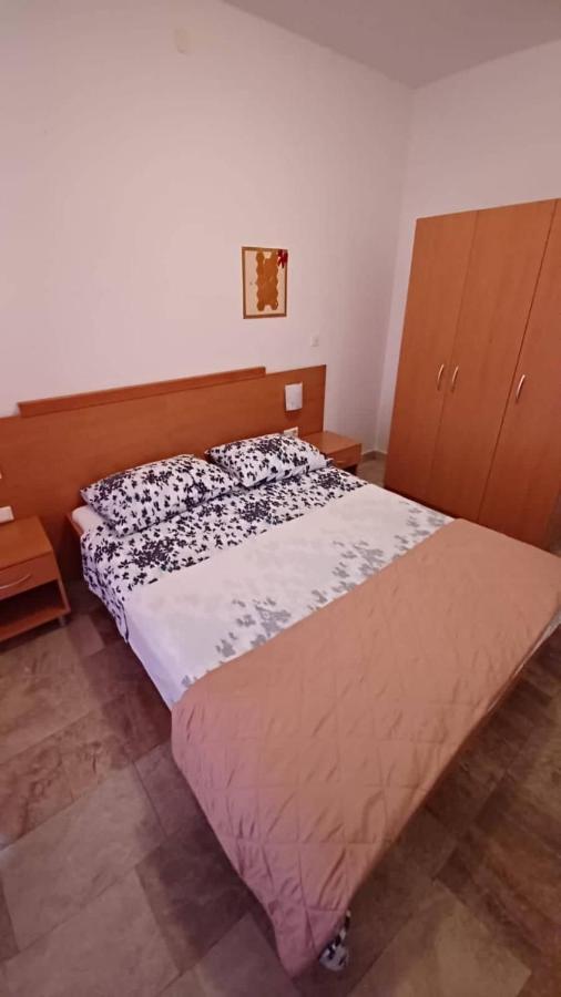 אורביץ Apartments Senka מראה חיצוני תמונה