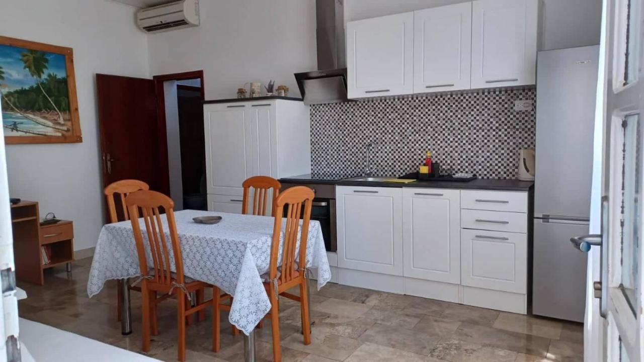 אורביץ Apartments Senka מראה חיצוני תמונה