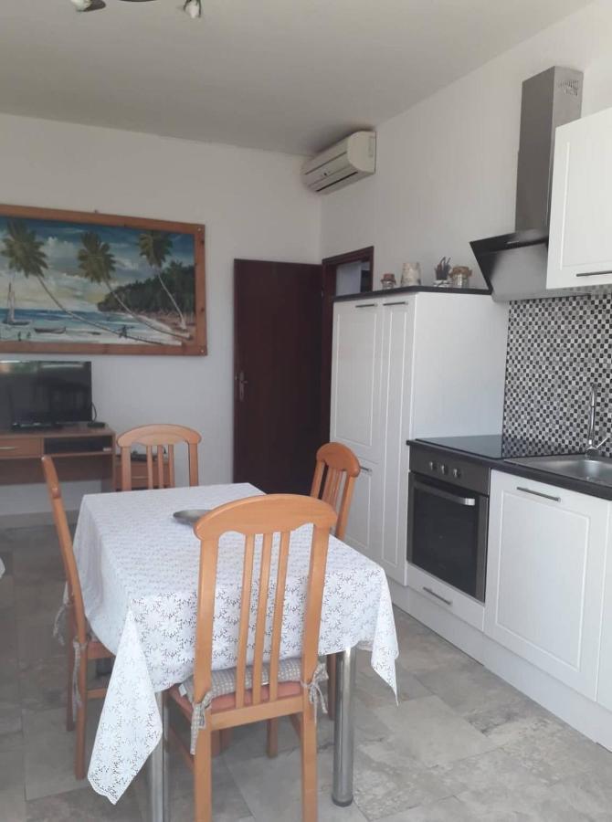 אורביץ Apartments Senka מראה חיצוני תמונה
