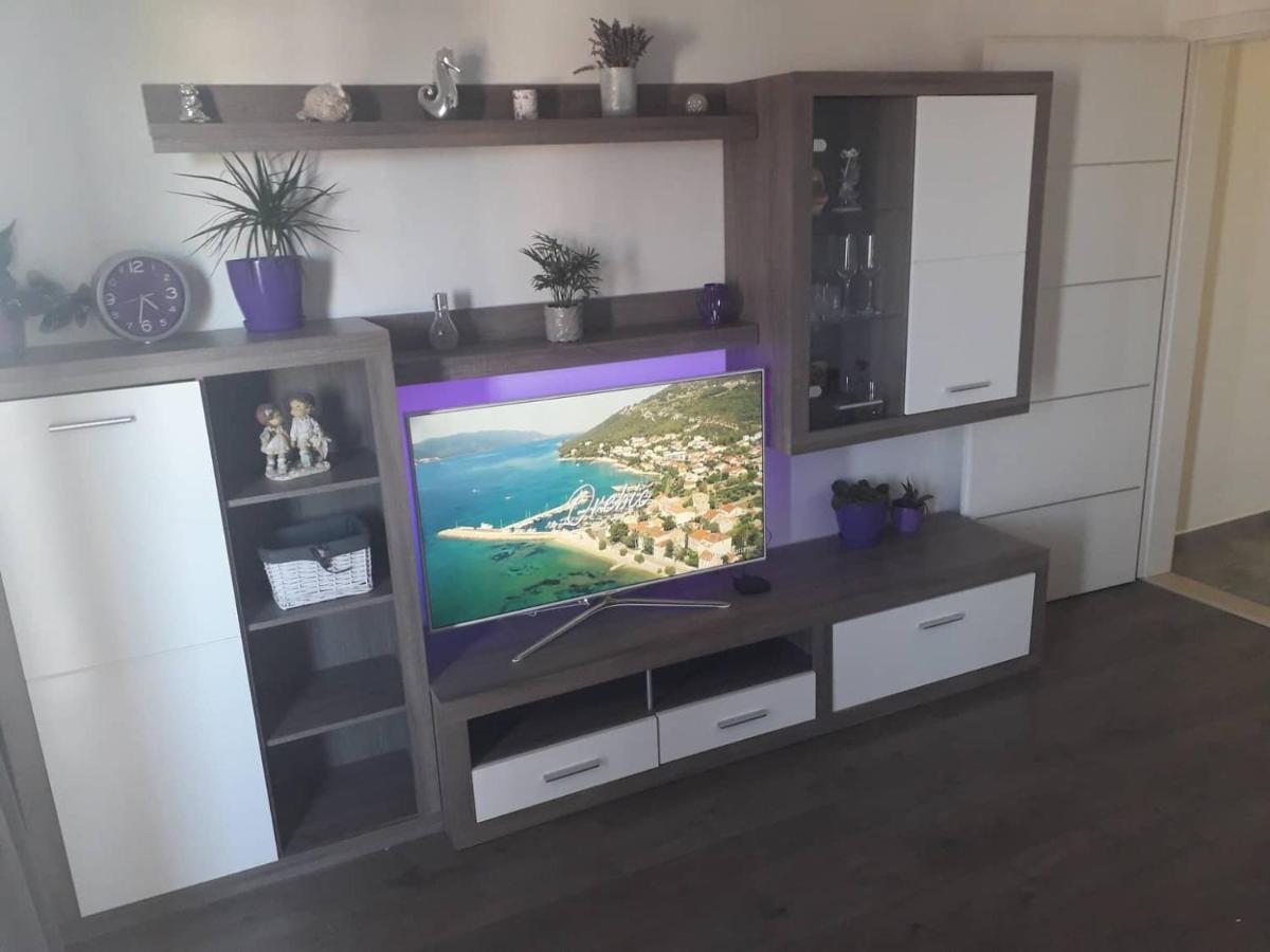 אורביץ Apartments Senka מראה חיצוני תמונה