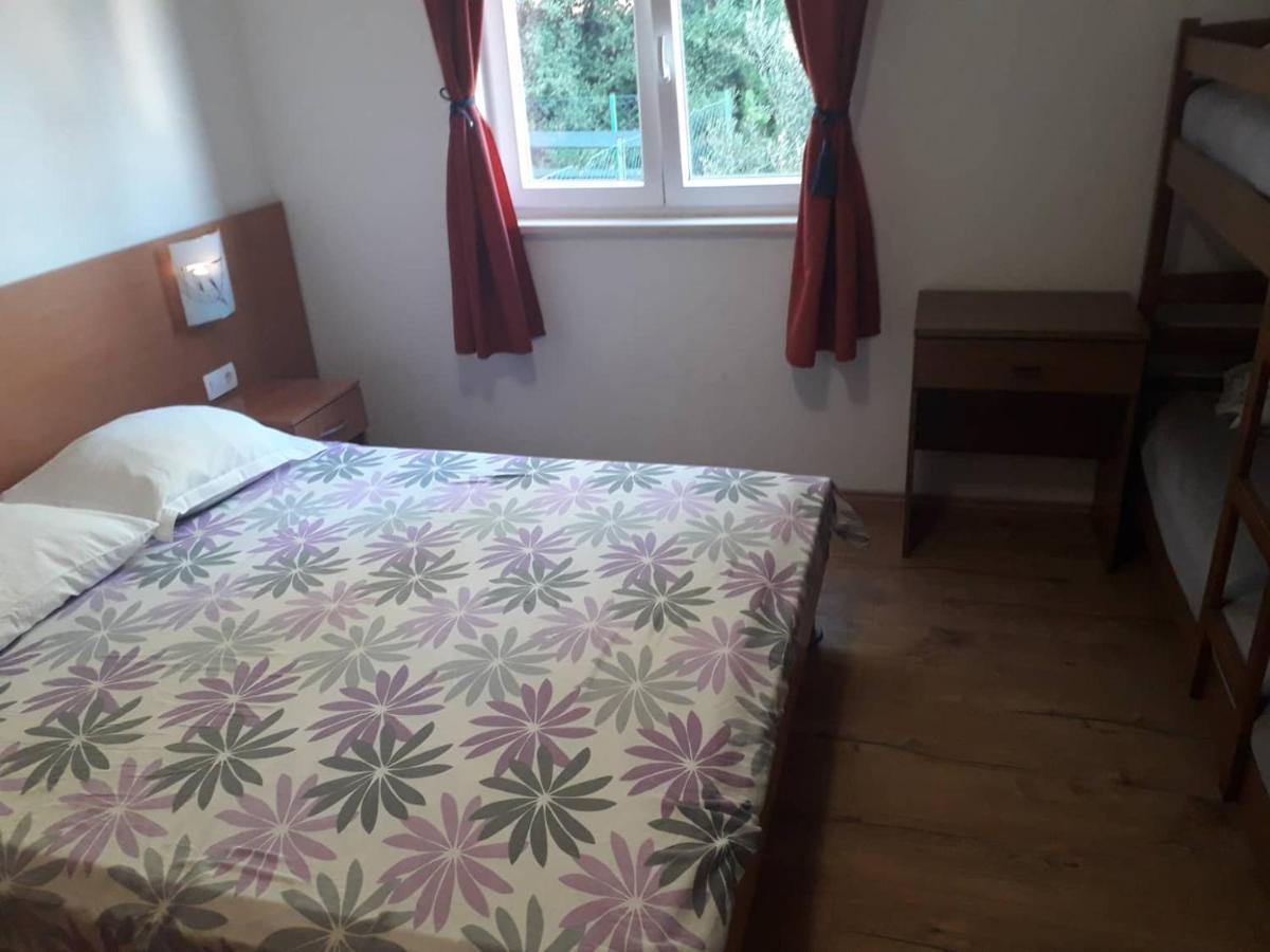 אורביץ Apartments Senka מראה חיצוני תמונה