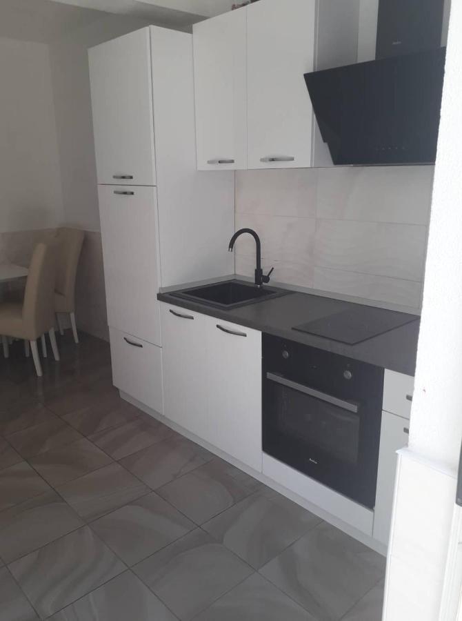 אורביץ Apartments Senka מראה חיצוני תמונה