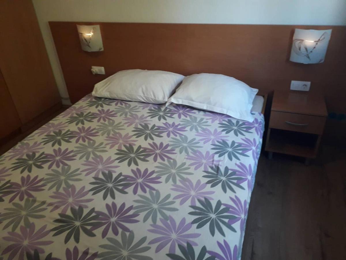 אורביץ Apartments Senka מראה חיצוני תמונה